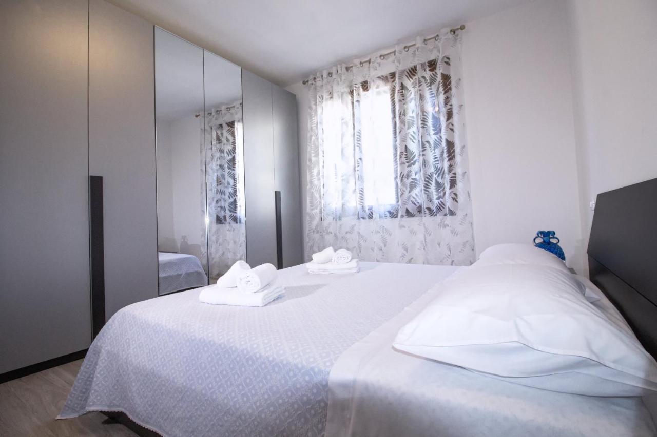 Dd House Family Holiday Apartment Cecina  Εξωτερικό φωτογραφία