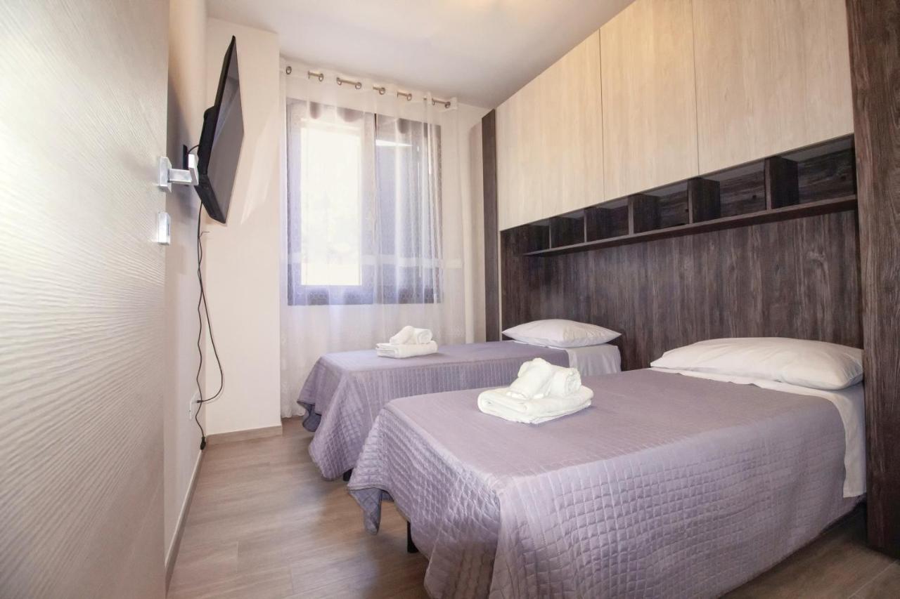 Dd House Family Holiday Apartment Cecina  Εξωτερικό φωτογραφία