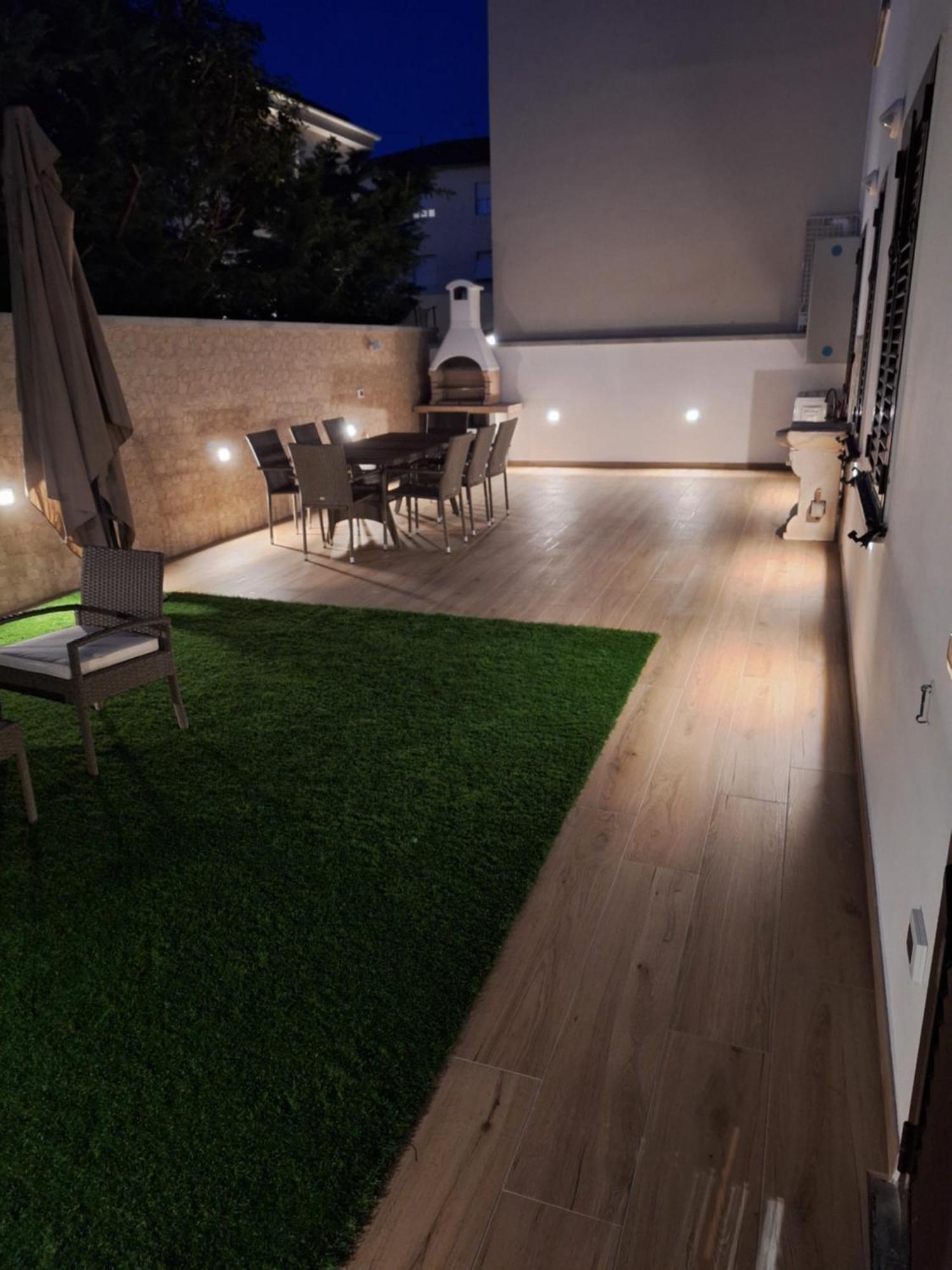 Dd House Family Holiday Apartment Cecina  Εξωτερικό φωτογραφία