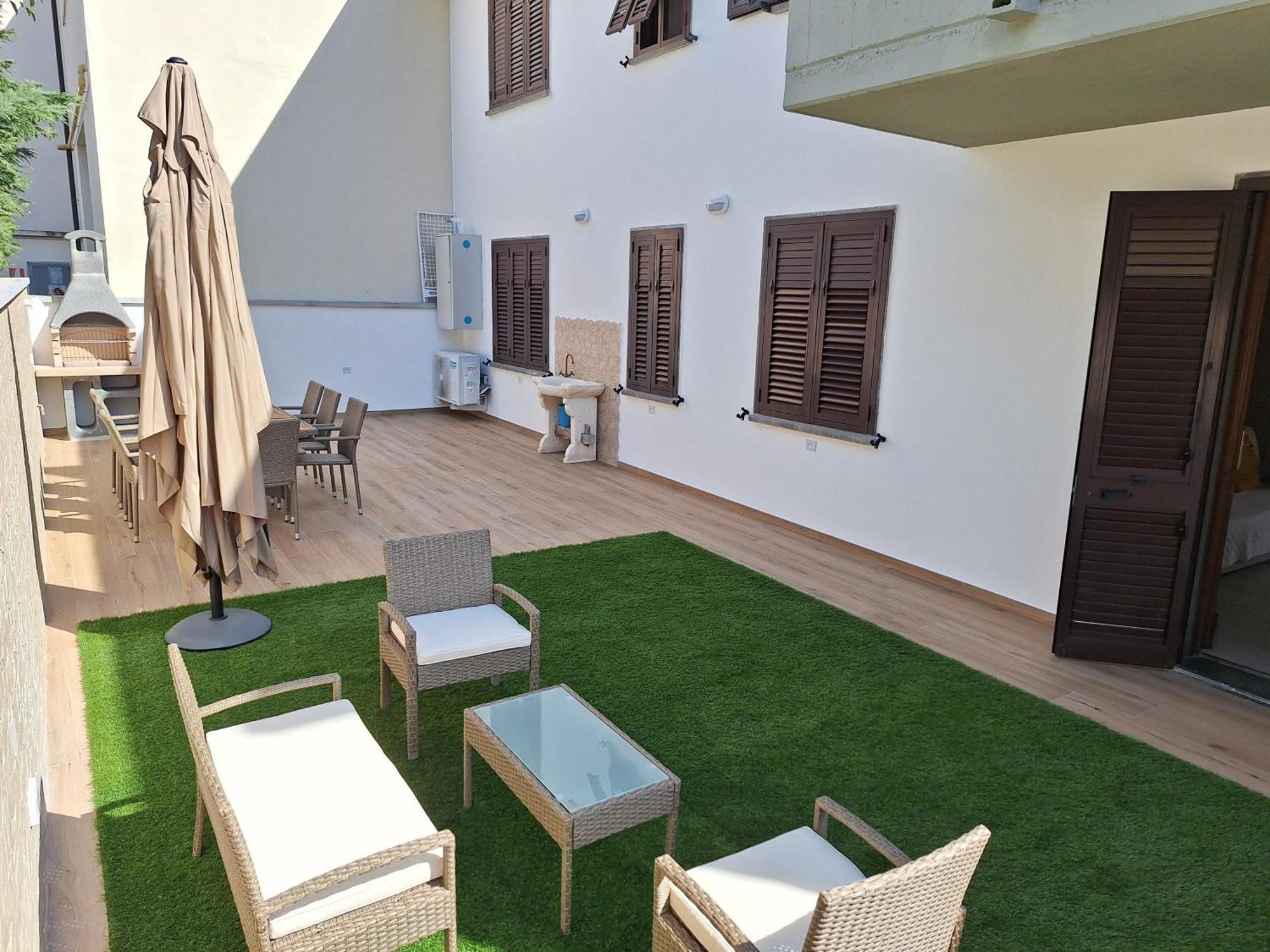 Dd House Family Holiday Apartment Cecina  Εξωτερικό φωτογραφία