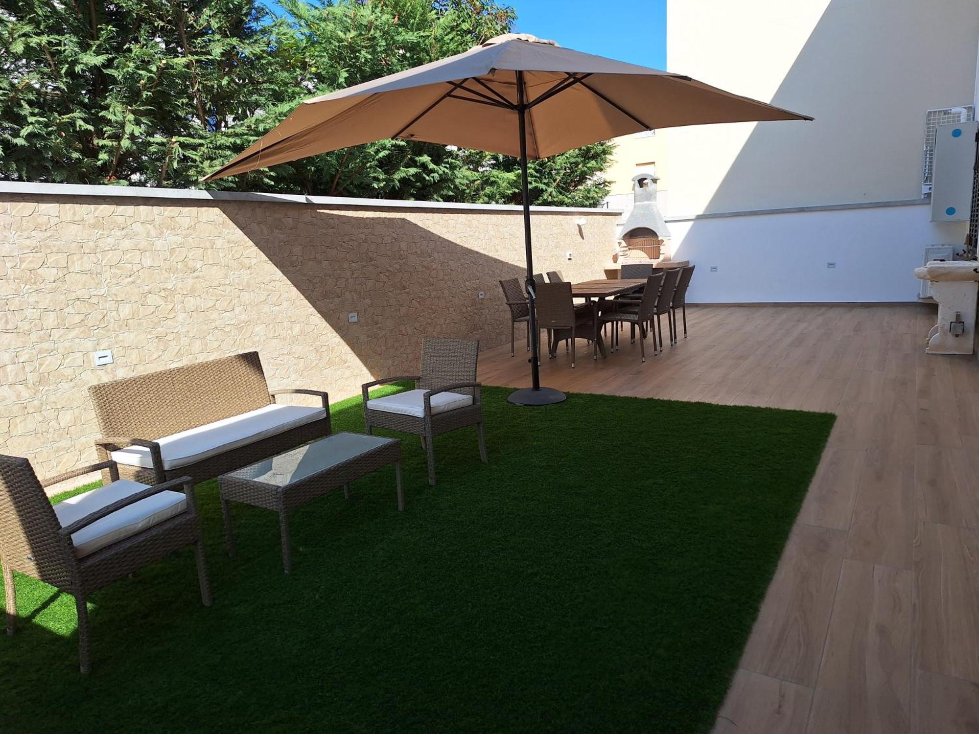 Dd House Family Holiday Apartment Cecina  Εξωτερικό φωτογραφία